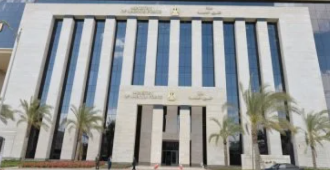 توقيع عقد العمل.. 4 حالات تجنب فيها التوقيع لحماية حقوقك